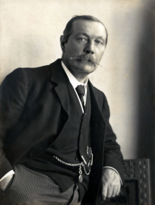Sherlock Holmesin luoja: Sir Arthur Conan Doyle. Kuva: Wikipedia.