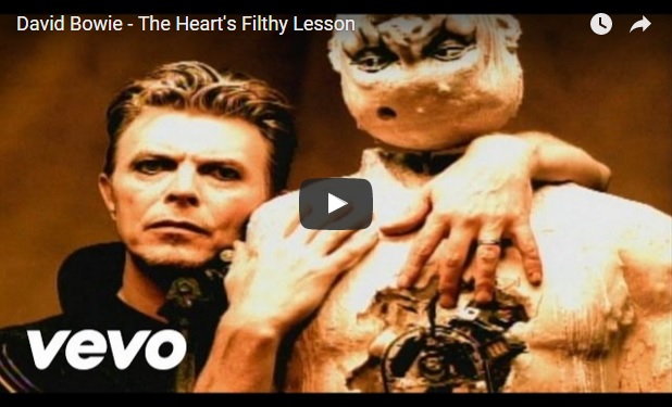 1.Outside-albumilla Bowie teki onnistuneen paluun konemusiikkiin, kuten Sam Bayerin ohjaama hieno video Hearts Filthy Lessons osoittaa.